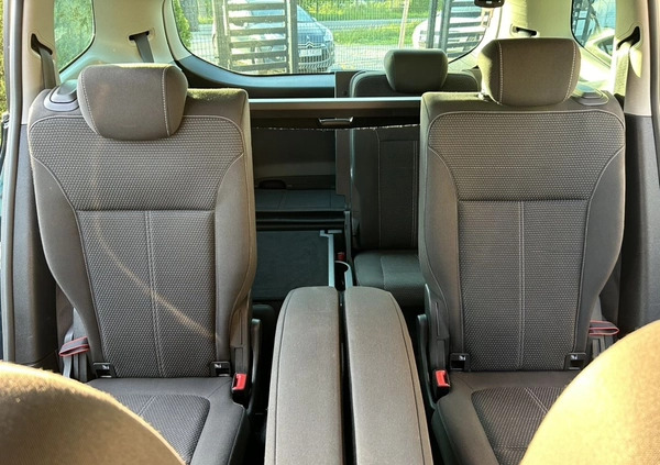 Opel Zafira cena 39600 przebieg: 236000, rok produkcji 2016 z Jawor małe 781